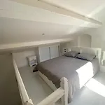 Bed & Breakfast Bastide De Gueissard *