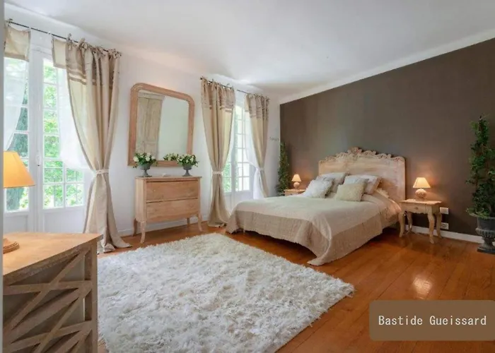 Bastide De Gueissard Bed & Breakfast *